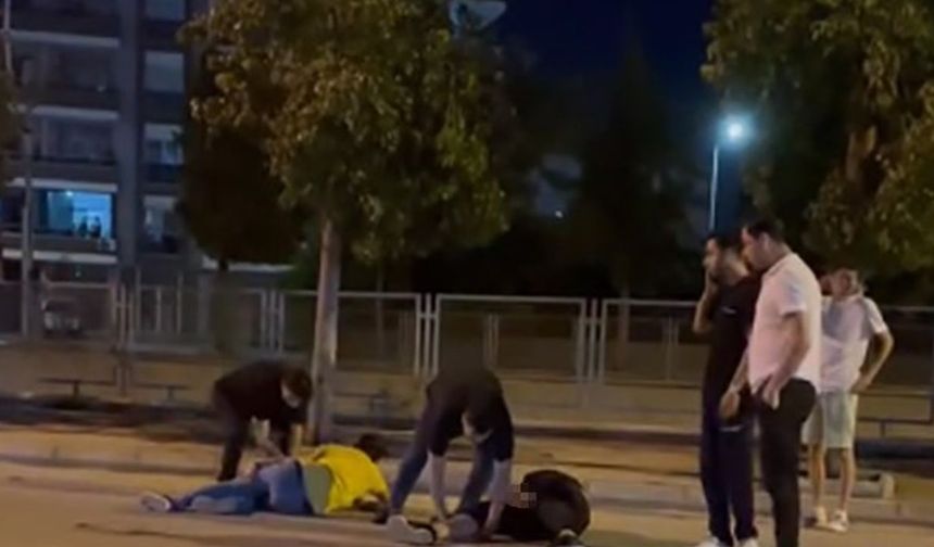 Yolda yürürken silahlı saldırıya uğrayan 2 genç yaralandı