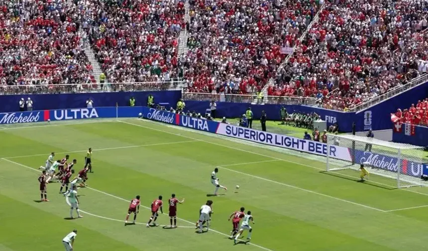 90+4’te gelen gol İsviçre’yi yıktı, Katar’ı ayağa kaldırdı