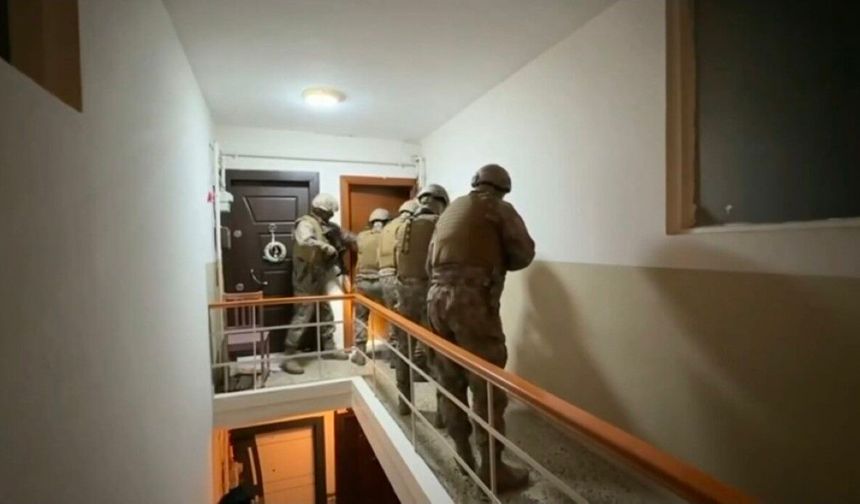 İstanbul’da organize suç örgütlerine operasyon: 27 gözaltı