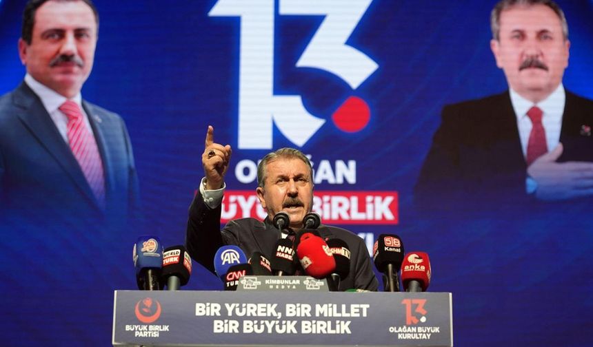 Destici delegelerin tam desteğini aldı
