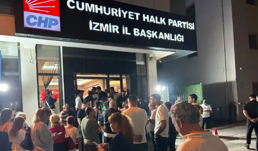 CHP İzmir'de Kritik Gece