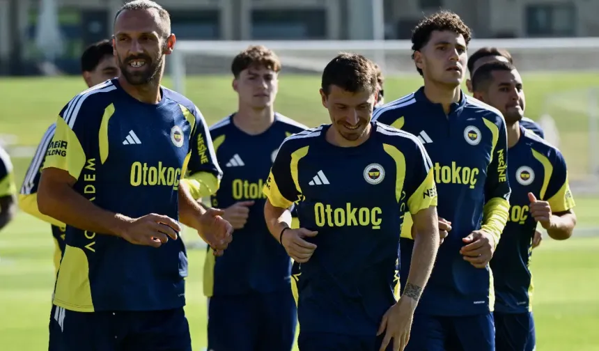 Muriqi sahayı sedyeyle terk etti
