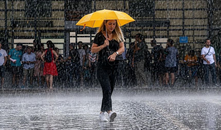 Meteoroloji alarm verdi: Hafta sonu yağış ve fırtına etkili olacak