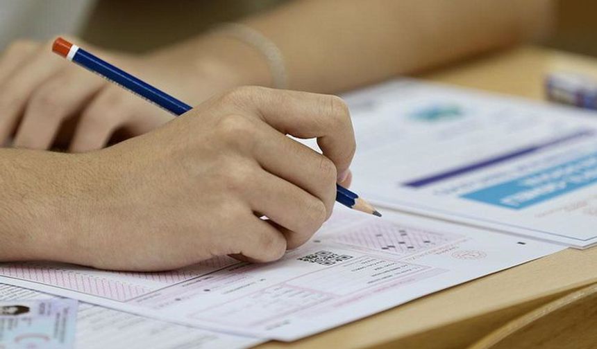 YKS soruları incelemede