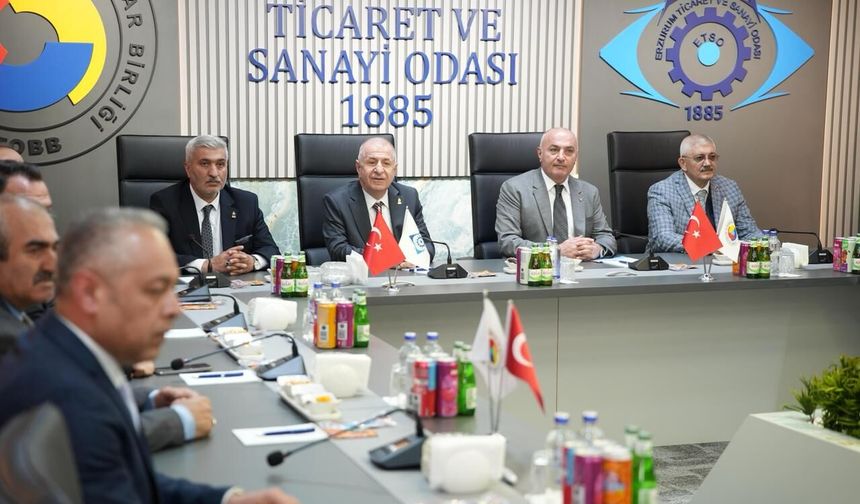 Özdağ Erzurum temaslarını sürdürüyor