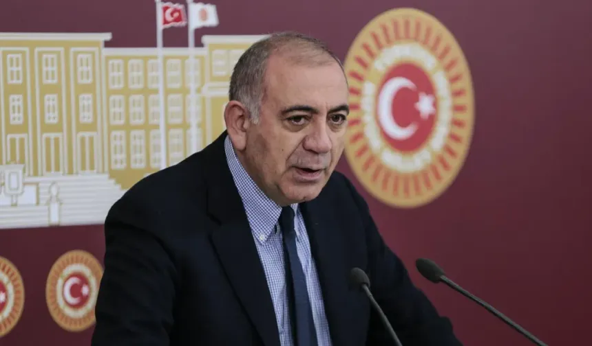 Mahkemeden CHP İstanbul İl Kongresi kararında tedbir devamı: Gürsel Tekin görevde kalacak