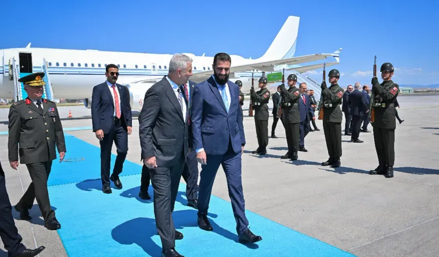 Şara Ankara’da, gözler Trump görüşmesinde