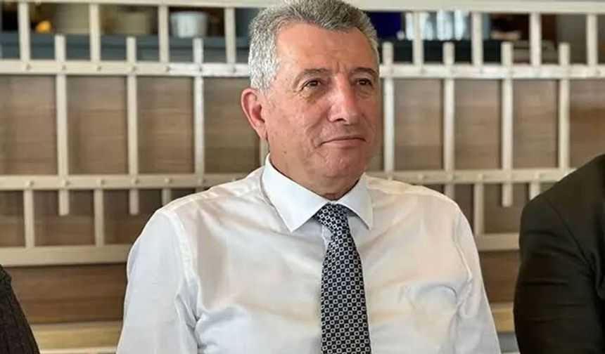 Güzelbahçe'de YENİ Parti'nin ilk üyeliği Mustafa Günay'a