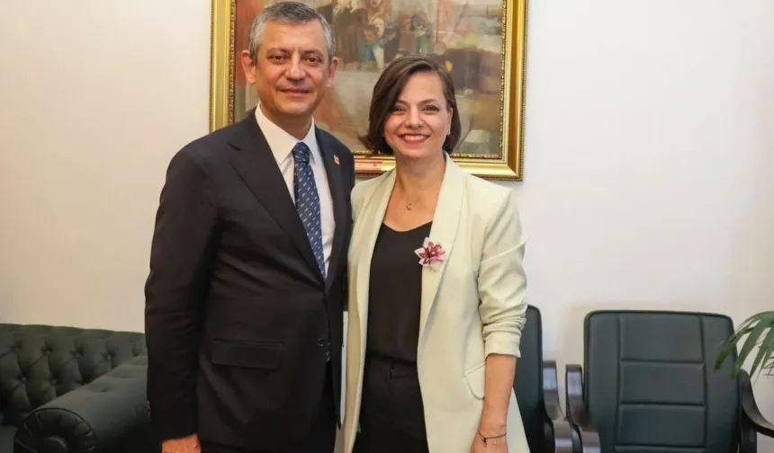 Karabağlar Belediye Başkanı Helil Kınay YENİ Parti'ye geçeceğini açıkladı