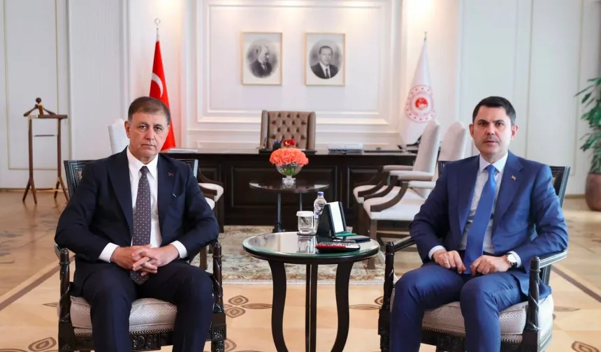 Karabağlar kentsel dönüşümü için Ankara’da kritik temas: Bakan Kurum ile Başkan Tugay bir araya geldi