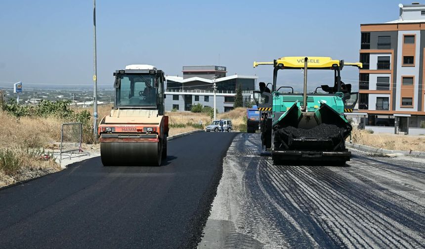 Turgutlu Ergenekon’da asfalt çalışması başladı