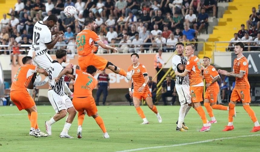 Florent Hadergjonaj: "Başından beri 3 puanı çok istedik"