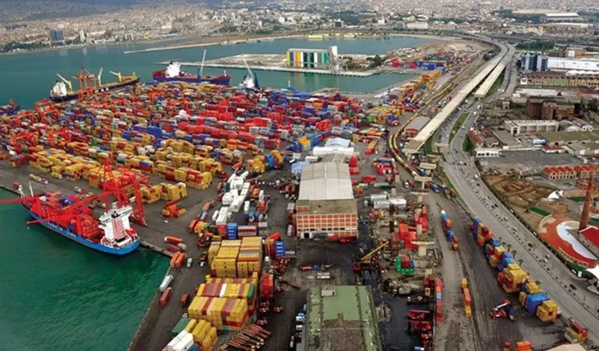 İzmir ihracatı ilk yarıda Türkiye’yi geride bıraktı