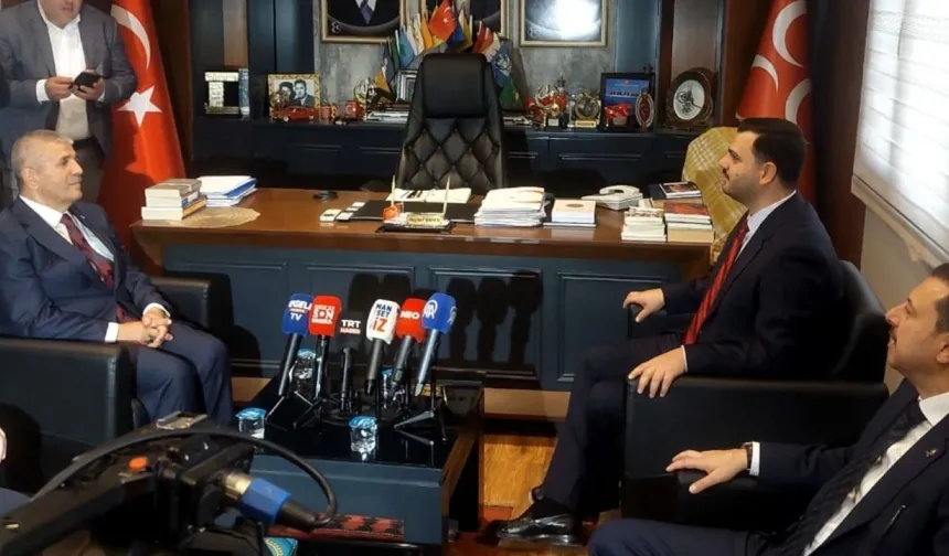 İzmir'de Cumhur İttifakı'ndan hizmet siyaseti mesajı