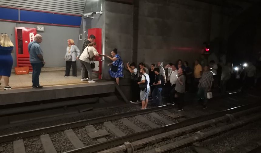 İzmir Metro’da arıza giderildi, seferler normale döndü