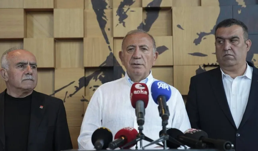 Gürsel Tekin'den 'figüran' iddialarına yanıt: Belli ki bir hata olmuş