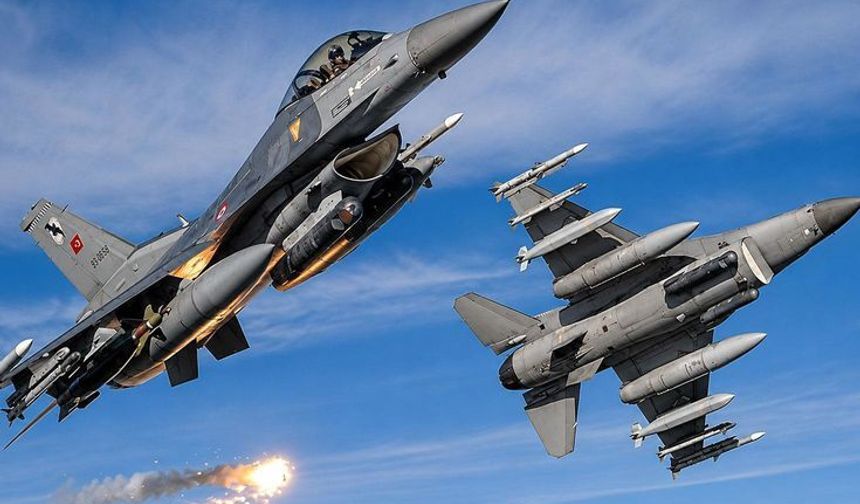 Türk savaş uçaklarından NATO’da bir ilk