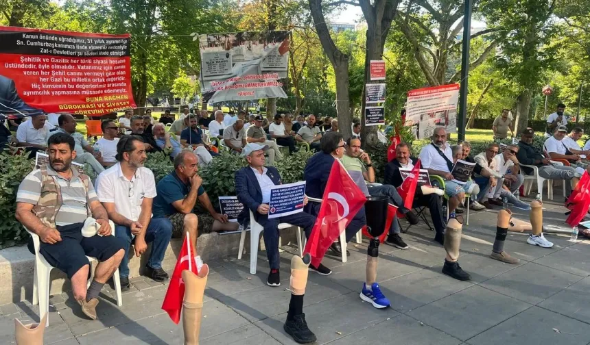 Gazilerin 29 günlük eyleminde duygusal anlar