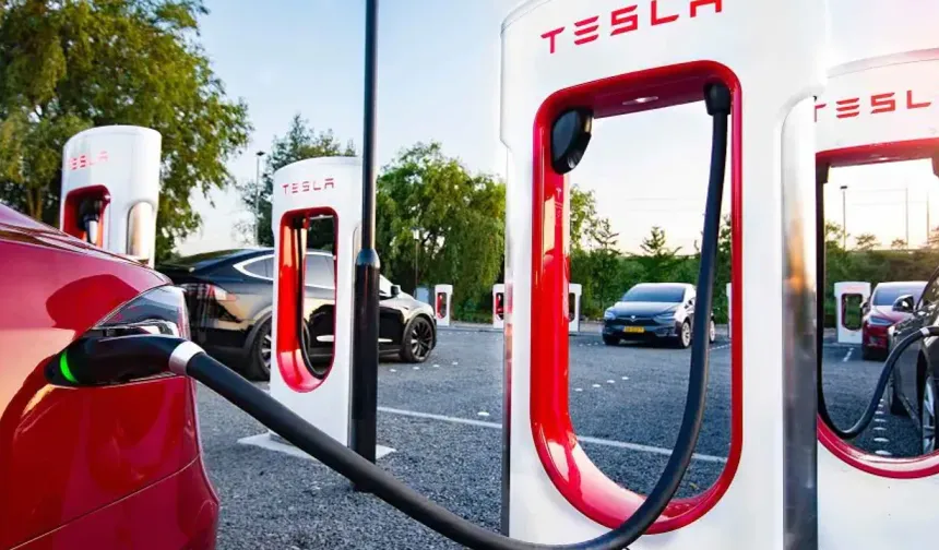Bornova’ya Tesla Supercharger geliyor