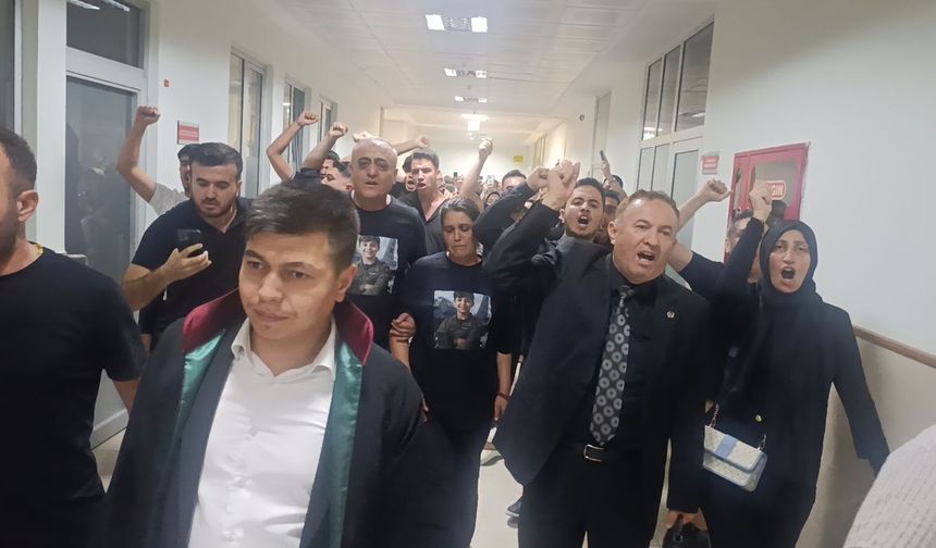Kahramanmaraş saldırısında anne tahliye edildi, aileler karara tepki gösterdi