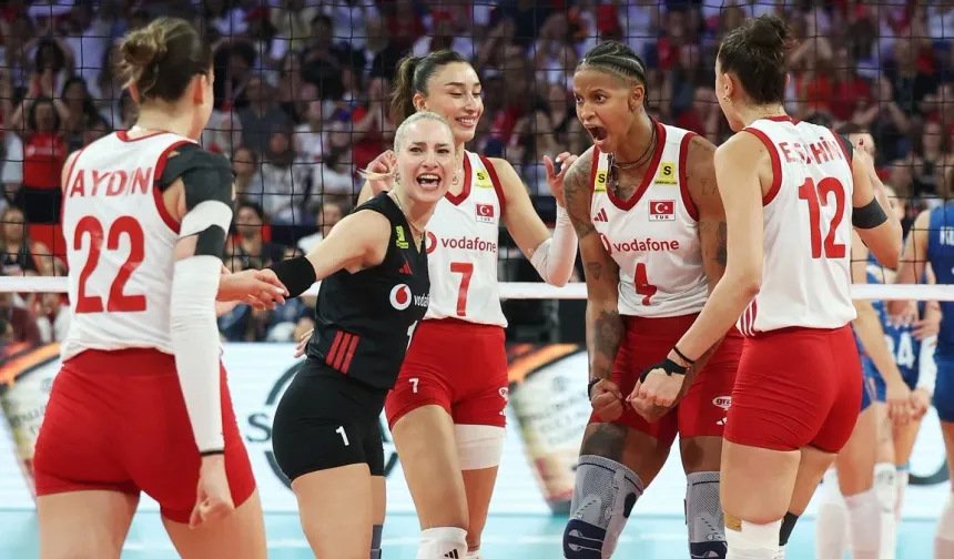 Filenin Sultanları finalde! Türkiye, Sırbistan’ı 3-0 mağlup etti