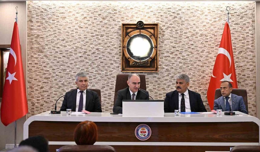 Manisa’da sahipsiz hayvanlara yönelik çalışmalar değerlendirildi
