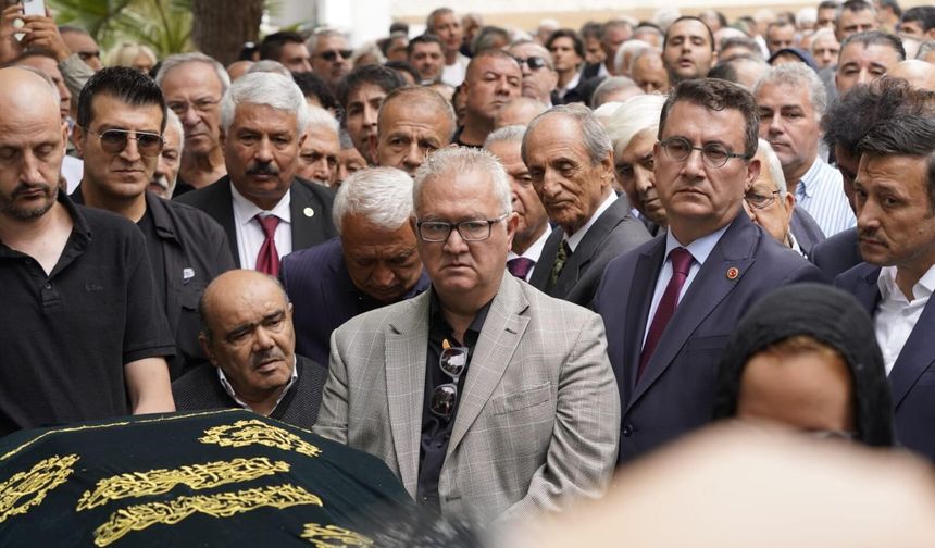 Burhan Özfatura son yolculuğuna uğurlandı