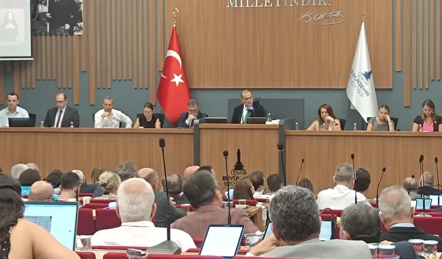 İzmir Büyükşehir Meclisi’nde ulaşım tartışması