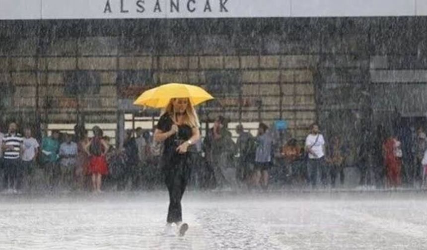 İzmir’de sonbahar havası başlıyor: Yarın gök gürültülü, sağanak yağış var