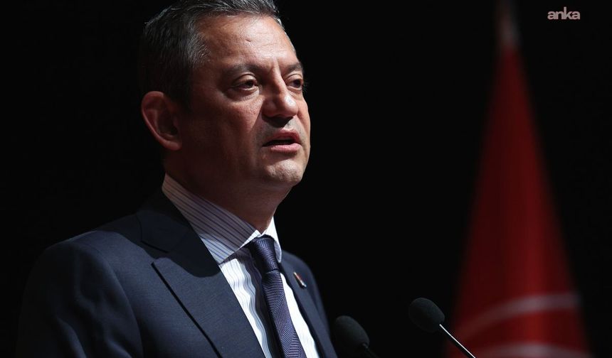 Özgür Özel'den Aile Dayanışma Ağı'nın yeni hesabına destek çağrısı