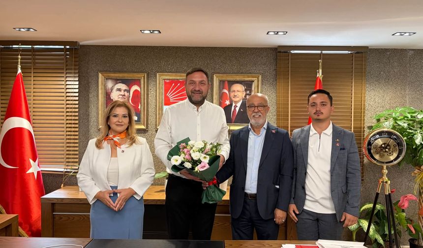 CHP Karşıyaka’dan İzmir İl Başkanlığına ziyaret