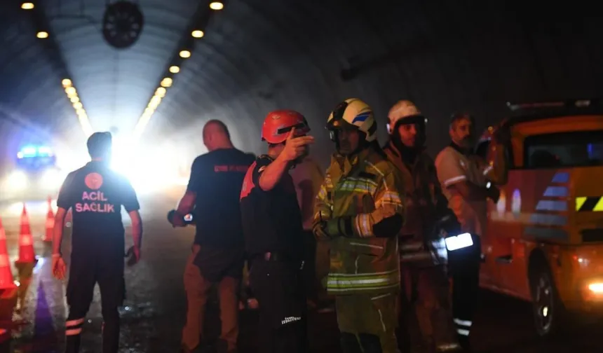İzmir’de Bayraklı Tünelleri’nde tır yangını