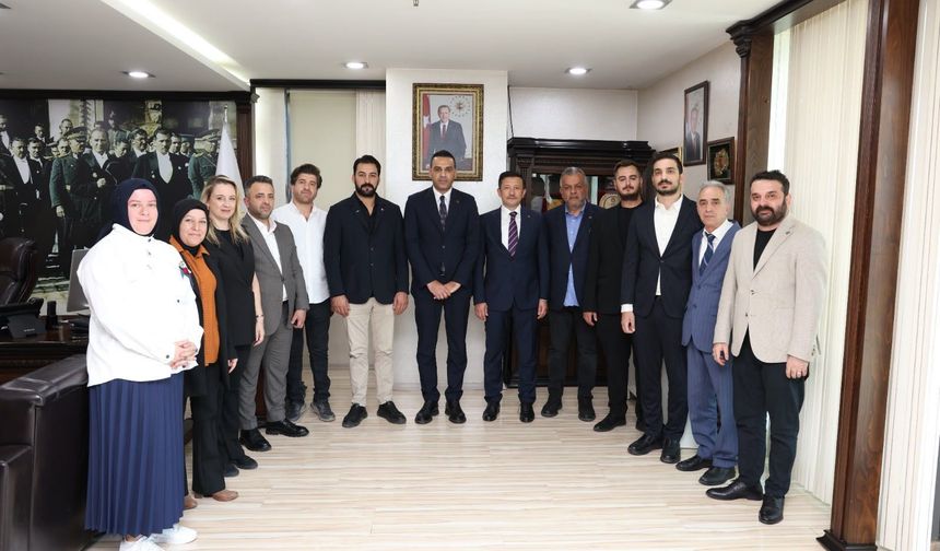 Hamza Dağ’dan Çiğli Belediye Başkanı Yıldız’a ziyaret