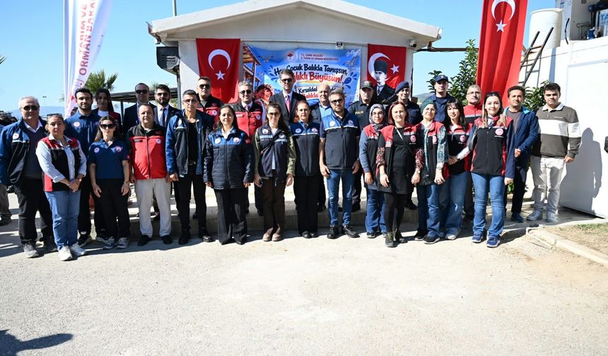 ÇOCUKLAR GÜMÜLDÜR’DE DENİZ, BALIK VE KİTAPLARLA BULUŞTU