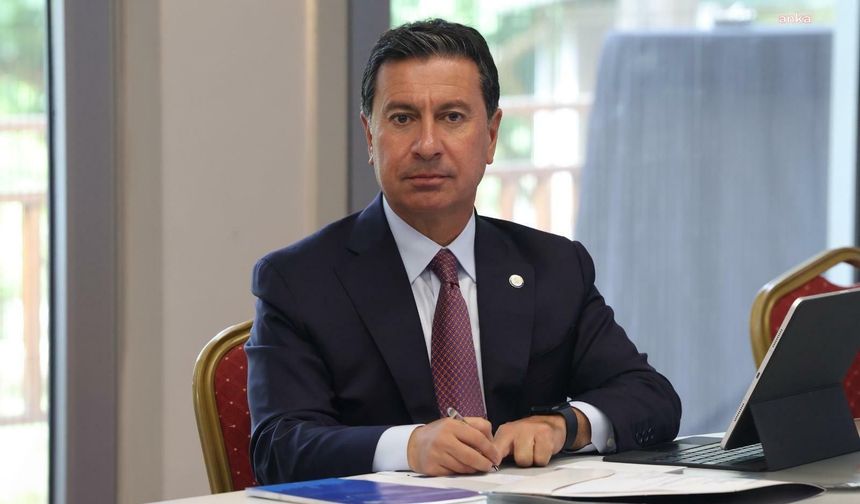 Muğla Büyükşehir Belediye Başkanı Ahmet Aras CHP’den istifa etti.
