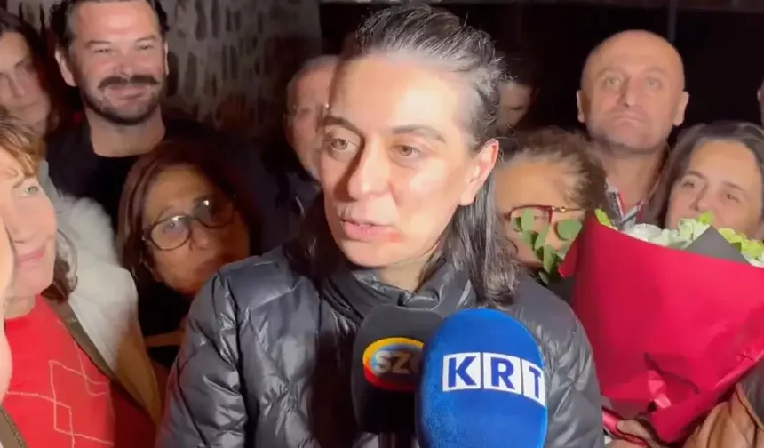 Tahliye edilen Sinem Dedetaş’tan ilk açıklama: Çalışma arkadaşlarımız içeride, yarım sevinebiliyoruz
