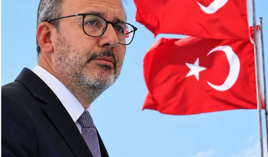 Dr. Mehmet Kasapoğlu'ndan Cumhuriyet Bayramı kutlaması