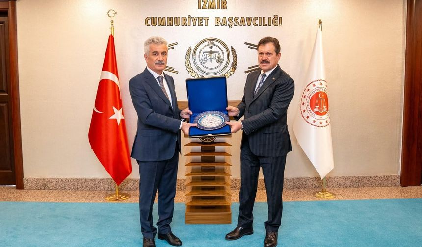 Danıştay Başkanı Zeki Yiğit İzmir Adliyesi’ni ziyaret etti