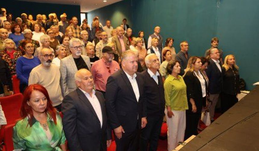 Urla’da 150 kişi üniversite sıralarına döndü: 3. Yaş Üniversitesi açıldı!