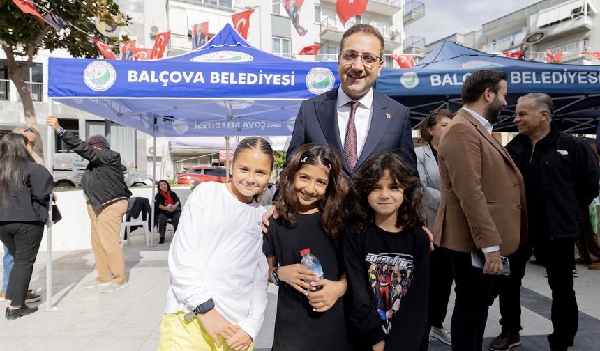 BALÇOVA’DA CUMHURİYET COŞKUSU YÜKSEK SADAKAT KONSERİYLE ZİRVEYE ULAŞTI