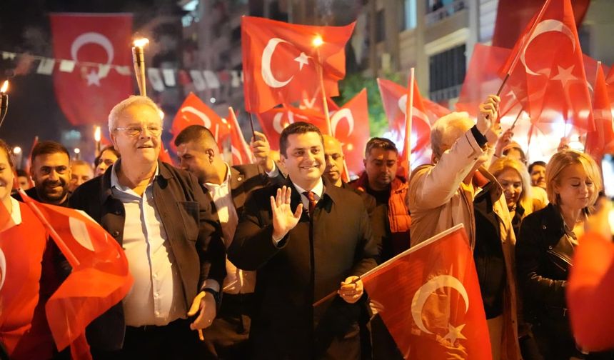 BAŞKAN DEMİR: DAHA YÜKSEK SESLE YAŞASIN CUMHURİYET