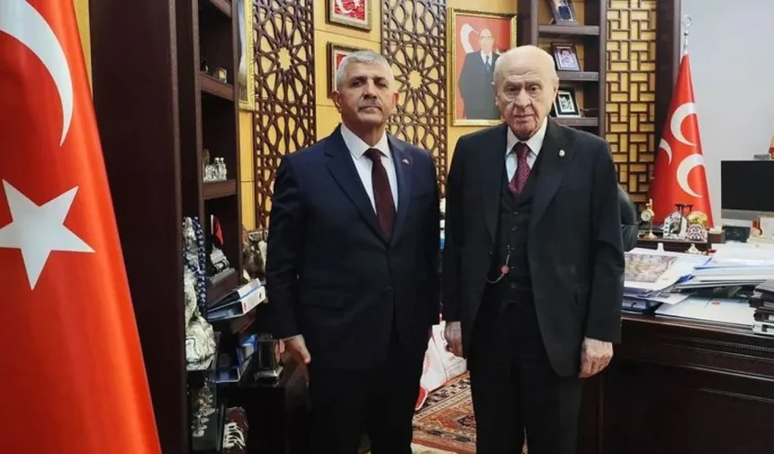 MHP İzmir’in kongre raporu Bahçeli’ye sunuldu