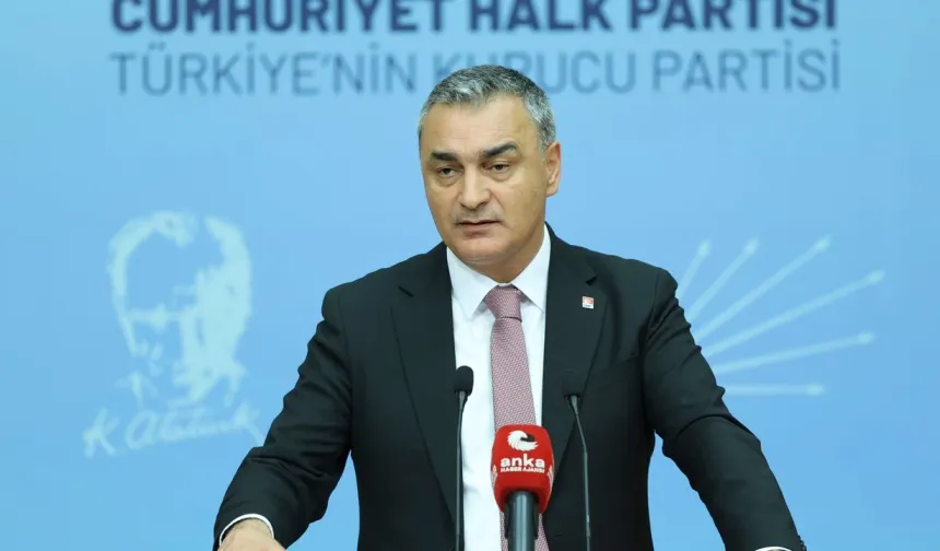 Müslim Sarı’dan Özgür Özel’e Tugay tepkisi