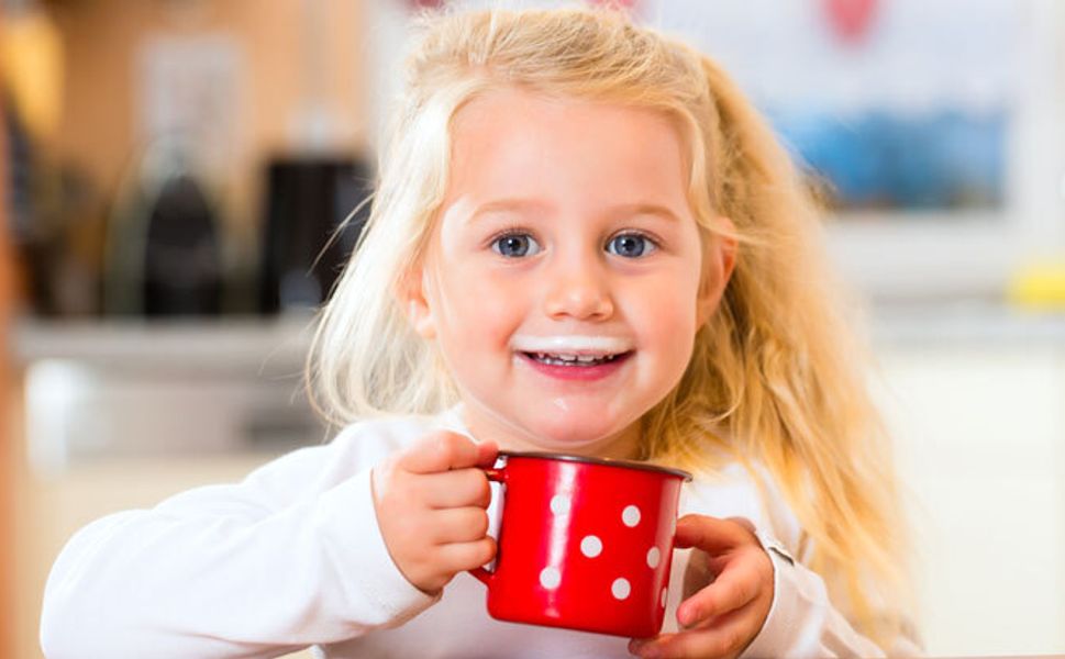 Büyük Tartışma | Çocuklar Kaç Yaşına Kadar Süt İçmeli?