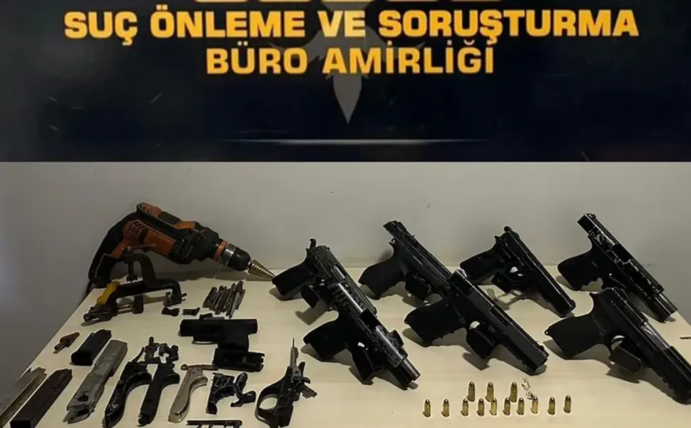 İzmir'de Kaçak Silah Atölyesine Baskın | 3 Gözaltı