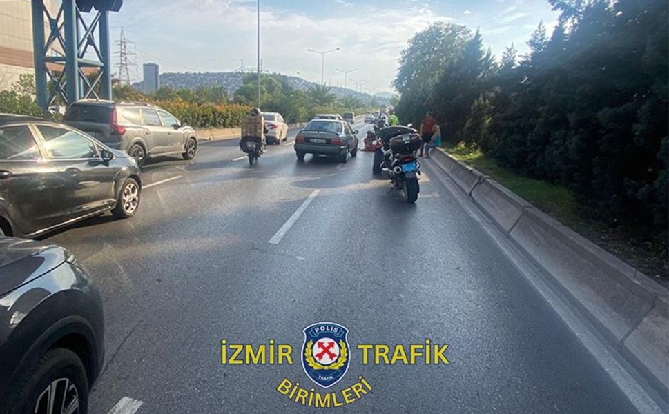 SONDAKİKA: Mürselpaşa Bulvarı'nda trafik kazası!