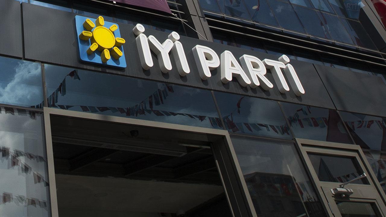 Iyi Parti 1477836