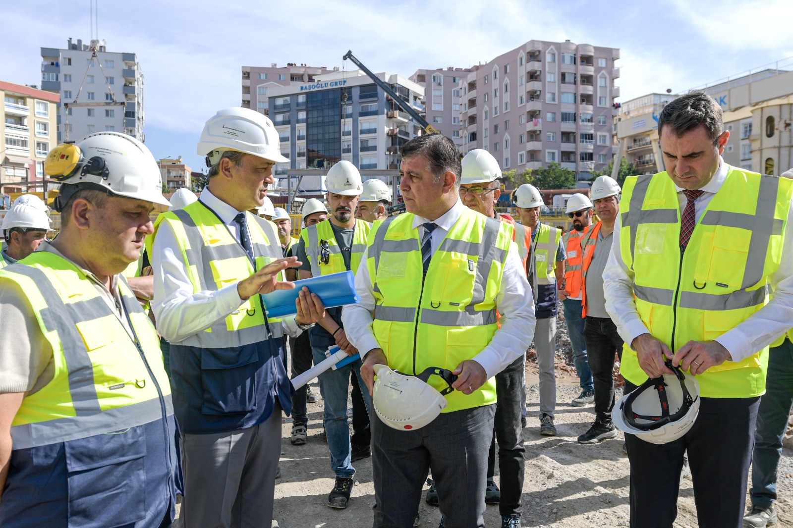 İzmir Buca Metrosunda Kazı Çalışmaları Tüm Hızıyla Devam Ediyor1