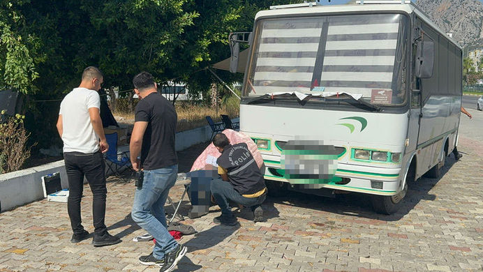 Antalya'da 63 Yaşındaki Şoför Sandalyede Hareketsiz Bulundu0