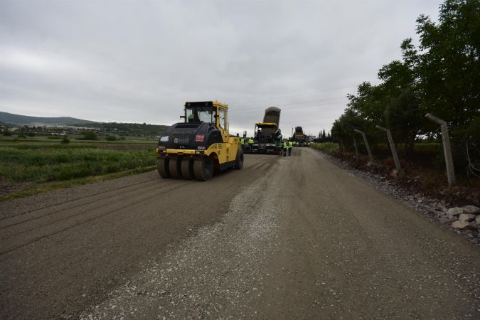 Başkan Ahmet Akın’ın 4 Ayda 30 Kilometre Yol Yapım Çalışması1